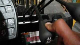 HOW TO WORK A FORKLIFT [upl. by Nai]