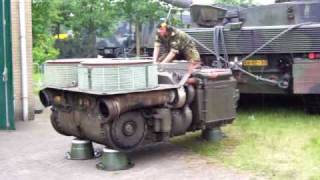 Leopard 2A6 motor sound Tank engine 1500 pk Big dude Diesel power Motor Kampfpanzer [upl. by Aliekahs87]