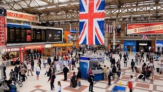 A Walk Through The London Victoria Station London England [upl. by Trahurn320]