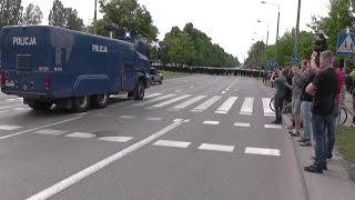 Starcia z policją podczas demonstracji w Gdańsku [upl. by Nyleaj277]